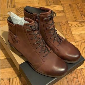 Teva foxy lace up waterproof booties